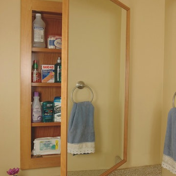 Medicine Cabinet with Mirror Door