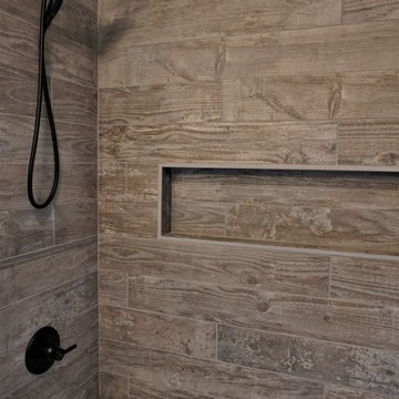 Rustic Cottage Bathroom