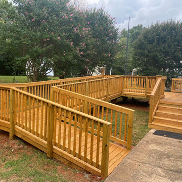 Custom Decks and Pergolas