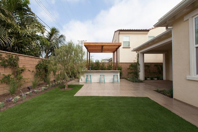 Minimalist exterior home photo in Orange County