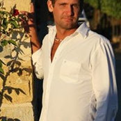 James Benjamins foto