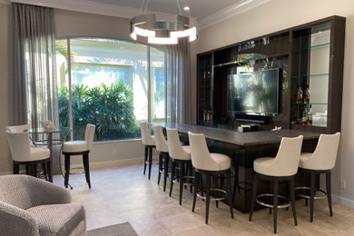 Trendy home bar photo in Miami