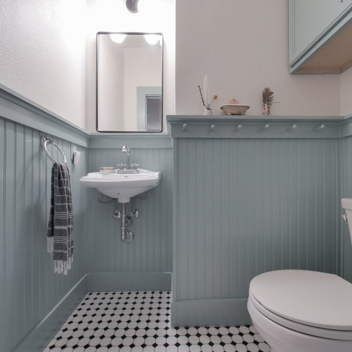 Example of a minimalist powder room design in Austin