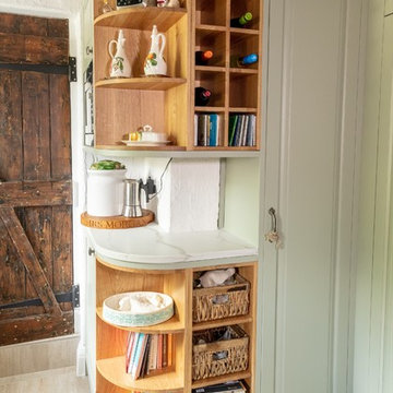 Solid Oak Shaker Style Kitchen with Marble Worktop