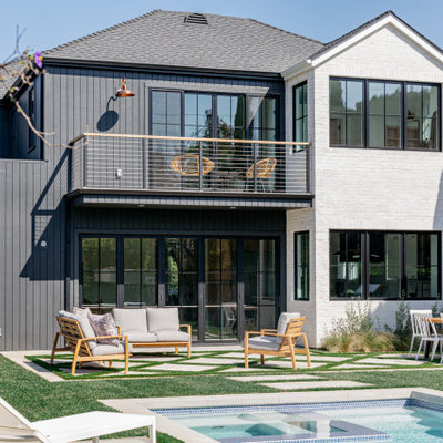 Inspiration for a country home design remodel in Los Angeles