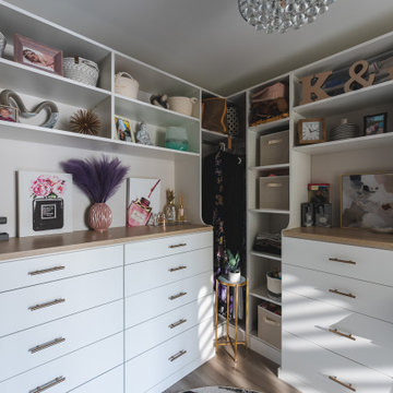Deluxe Master Bathroom