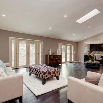 Stagg St, West Hills, CA