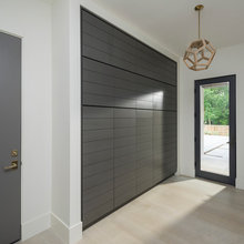 Entry/closet