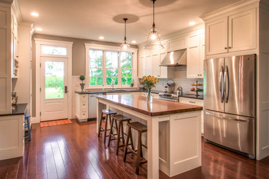 Kitchen - farmhouse kitchen idea in Other