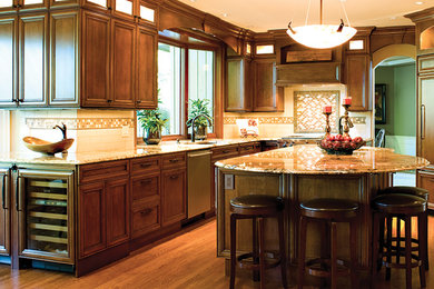 Elegant kitchen photo in Portland