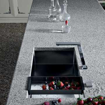 Etoile - Silk-effect ash lacquer Silk-effect graphite lacquer