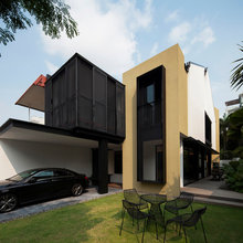 Houzz Tour: House #1 is a Study of Light and Shadow