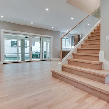 Project #60 | Contemporary Staircase with Frameless Glass