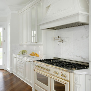 Traditional Kitchen M