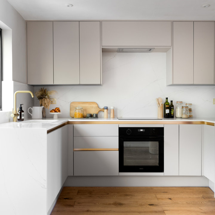 75 Beautiful Small Kitchen Ideas and Designs - November 2023 | Houzz UK
