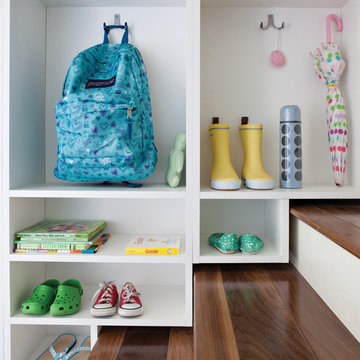 California Closets Entry Storage