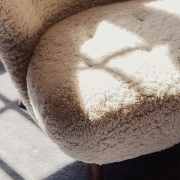 Little Petra Lounge Chair