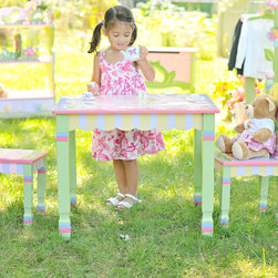 Magic Garden Table and 2 Chair Set - Products
