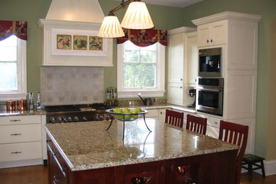 Inspiration for a kitchen remodel in Charleston