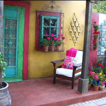 MEXICAN HACIENDA TROPICAL GARDEN