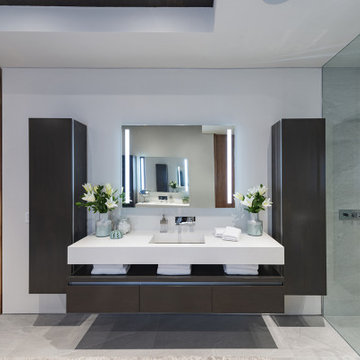 Los Tilos Hollywood Hills luxury home modern bathroom