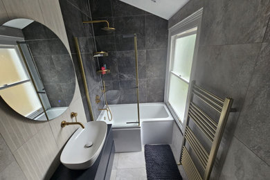 Inspiration for a modern home in Surrey.