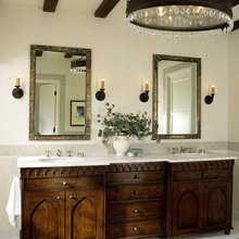 Hacienda (Guest Bathroom)