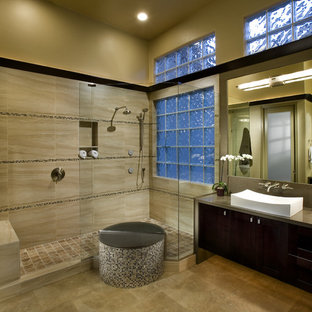 Example of a minimalist bathroom design in Phoenix with a vessel sink