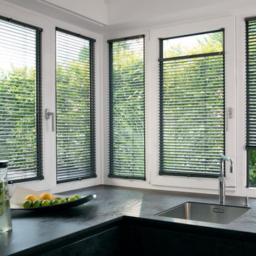 Venetian Blinds for Tilt + Turn Windows
