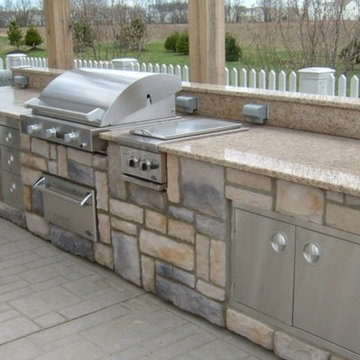 Outdoor Kitchen
