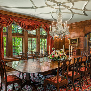 Traditional Dining Room