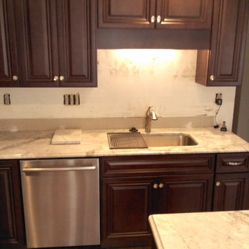 Kitchen Cabinet Replacement from Oak to Walnut stained Maple