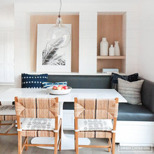 kitchen banquette