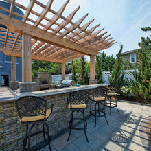 Outdoor Kitchen & Bar