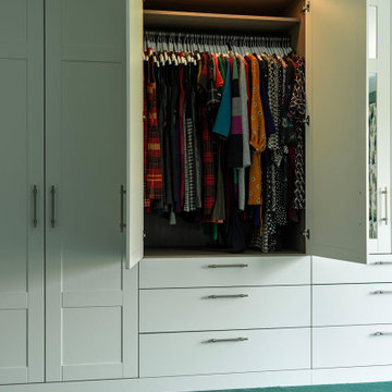White & Green Bedroom in Buckinghamshire