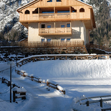 Un hotel in legno ecosostenibile in montagna - 900 mq