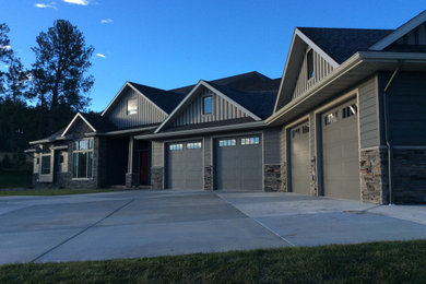 Arts and crafts exterior home photo in Other