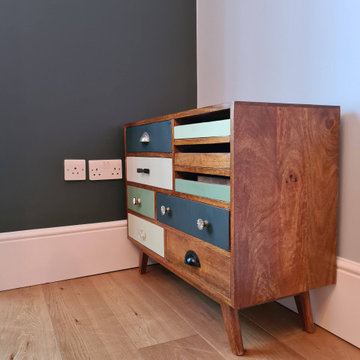 Painting in fabulous colours Living room in South Wimbledon SW19