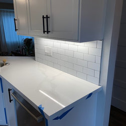 Executive Shaker | White Textured Cabinets - Kitchen Cabinetry