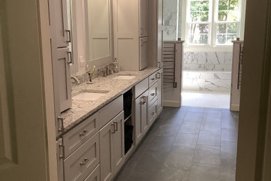 Inspiration for a transitional bathroom remodel in Raleigh