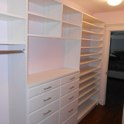 Walk-in Closets 4 - Dresser Valets And Organizers