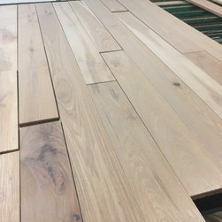 Hickory 5'' oiled Urban - Hardwood Flooring