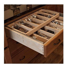Cabinet Features