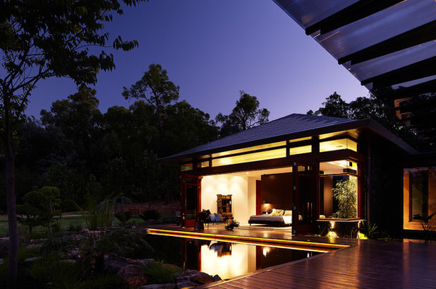 Asian  by Suzanne Hunt Architect