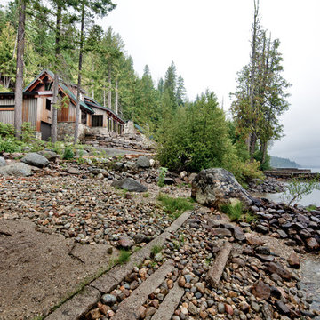 Concrete Floored Abode - a cabin on Lake Wenatchee