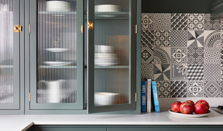 8 Ways to Use Fluted Glass