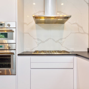 Picture perfect bright and dark Family oriented kitchen in Greenwich CT (2019)