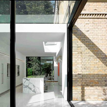 corner lounge window
