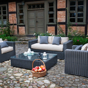 Toja Patio Furniture - Yorkville Love Seat Set - House