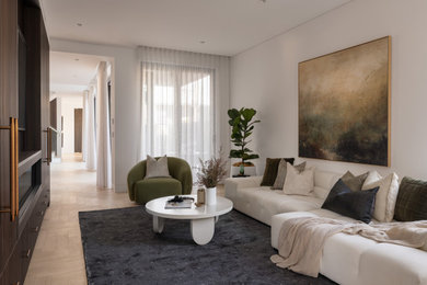 This is an example of a contemporary living room in Sydney.